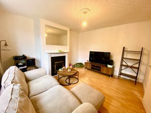 Lounge- click for photo gallery